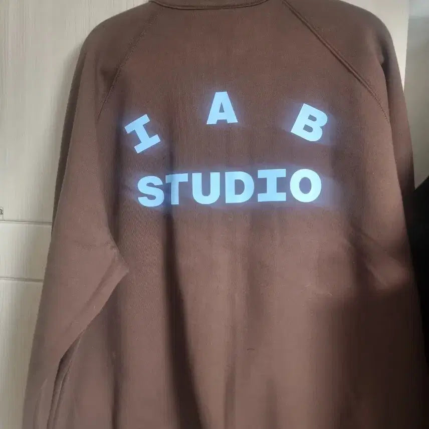 [BUNJANG] Aiab Zip-Up Beige / 새상품)  아이앱 짚업  베이지  팜니다