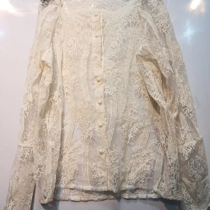 [BUNJANG] Ivory Lace Blouse / 아이보리 레이스 블라우스
