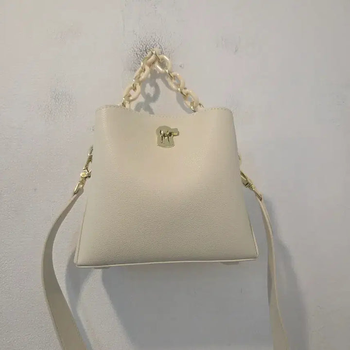 [BUNJANG] MC Ivory Chain Shoulder Bag Tote Bag / 엠씨 아이보리 체인 숄더백 토트백