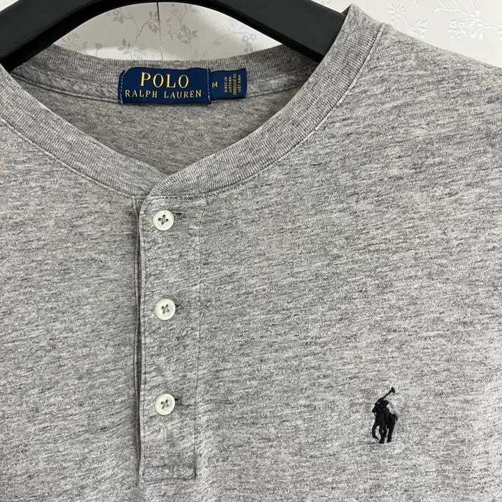 [SOLD OUT] 폴로 랄프로렌 그레이 색상 헨리넥 m