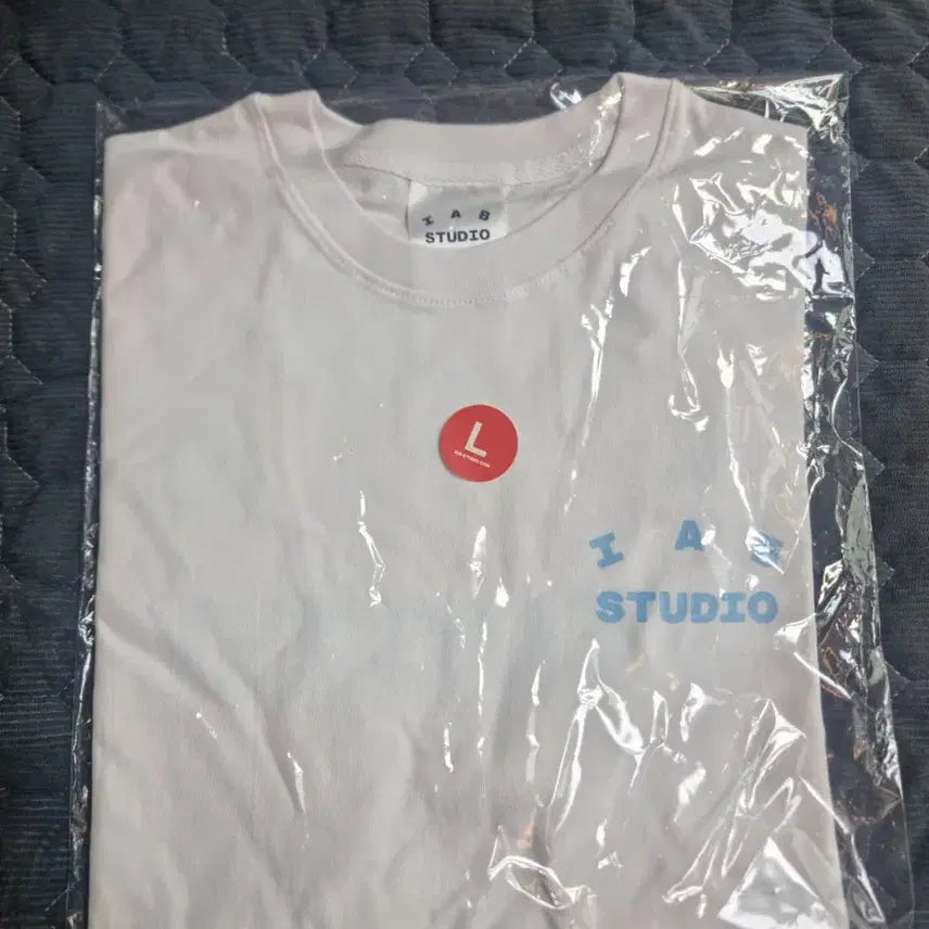 [BUNJANG] Iab Studio Logo Short Sleeve T-Shirt XL/L / 새상품 )아이앱 로고 빈팔 Xl L