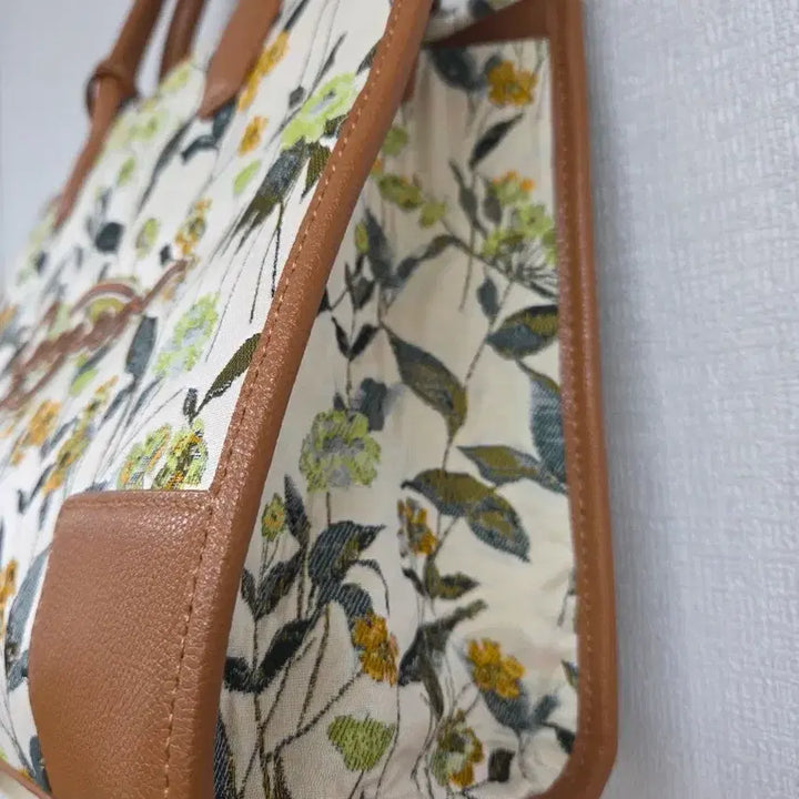 [BUNJANG] Geiger Tote Bag / 가이거   토트백