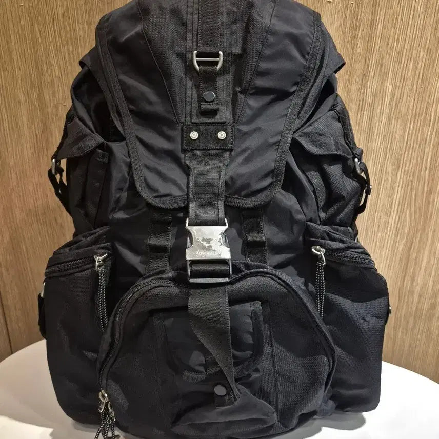 [SOLD OUT] 앤더슨벨 베를린 백팩 판매합니다