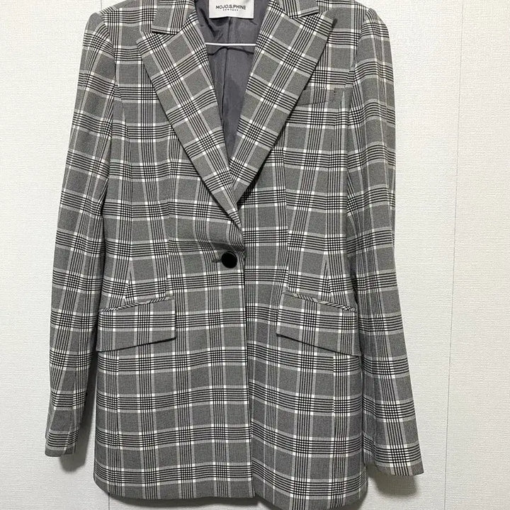 [SOLD OUT] 모조에스핀 체크 자켓