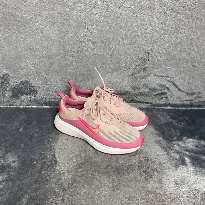 [BUNJANG] Nike Athletic Shoes Size 245 / 나이키 운동화 245