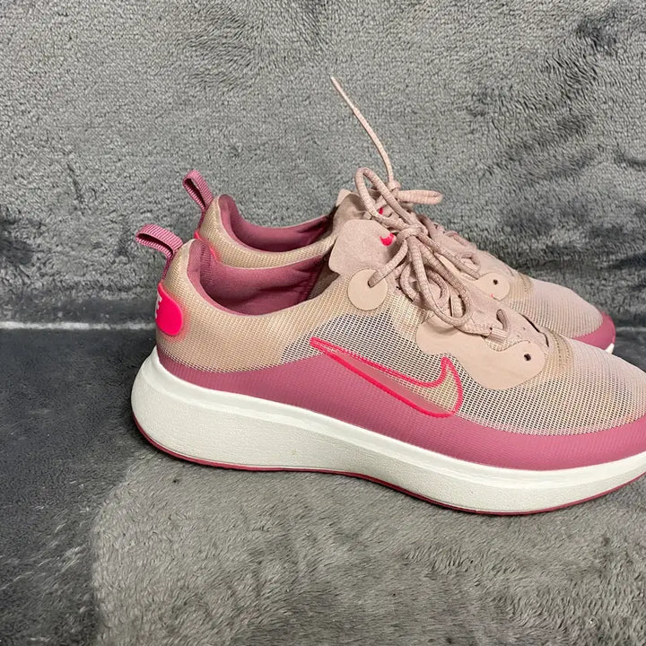 [BUNJANG] Nike Athletic Shoes Size 245 / 나이키 운동화 245