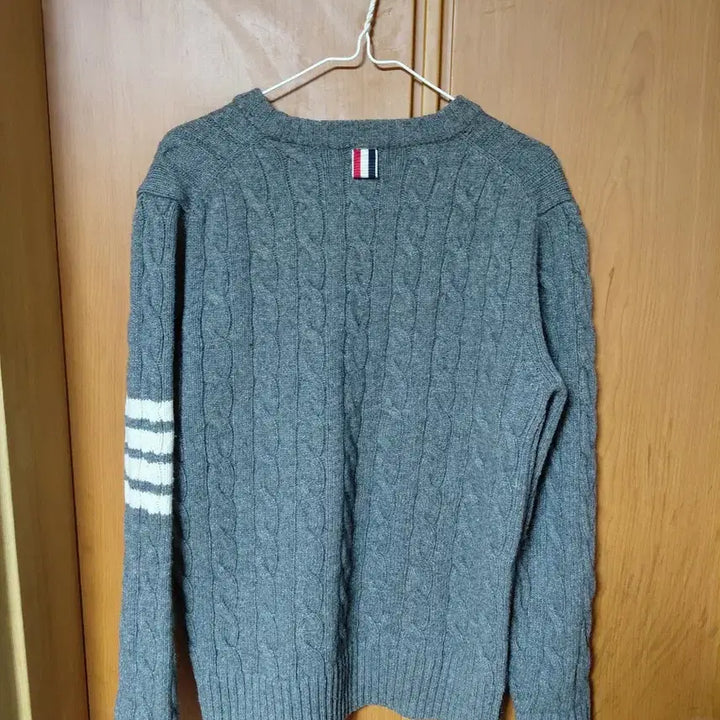 [BUNJANG] Thom Browne Cable Knit Pullover Grey / 톰브라운 꽈배기 니트 풀오버 그레이