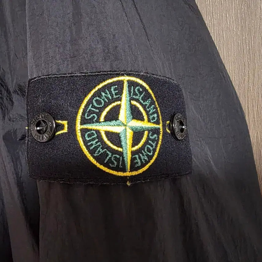 [BUNJANG] Stone Island Crinkle Reps 25SS Windbreaker / 스톤아일랜드 크링클랩스 25SS 바람막이