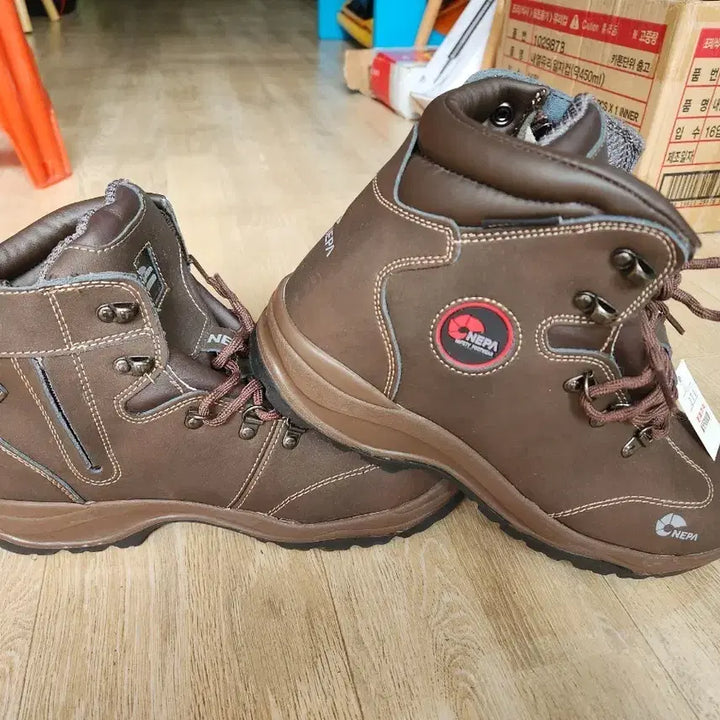 [BUNJANG] Nepa Brown Hiking Boots / 네파 브라운 등산화 부츠