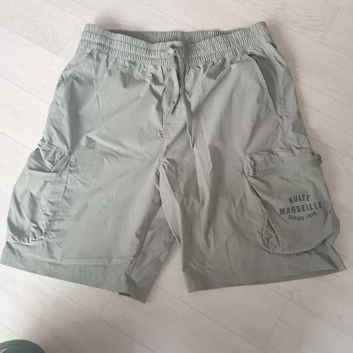 [BUNJANG] Kulte Cargo Shorts / Kulte  카고 반바지