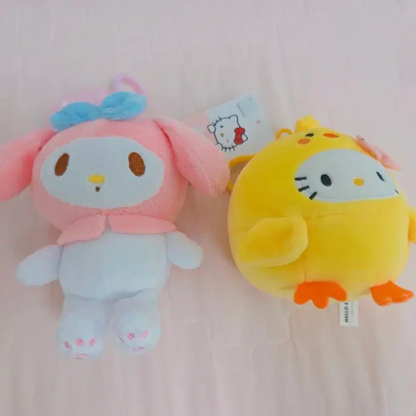 [BUNJANG] Sanrio My Melody &amp; Hello Kitty Plush Keychains (Set) / 산리오 마이멜로디,키티 다이소 인형 키링