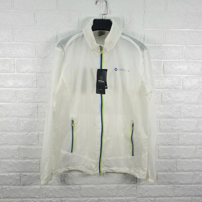 [BUNJANG] Airwalk Ultralight Windbreaker Jacket (New) / [95]에어워크 초경량 바람막이 (새상품)