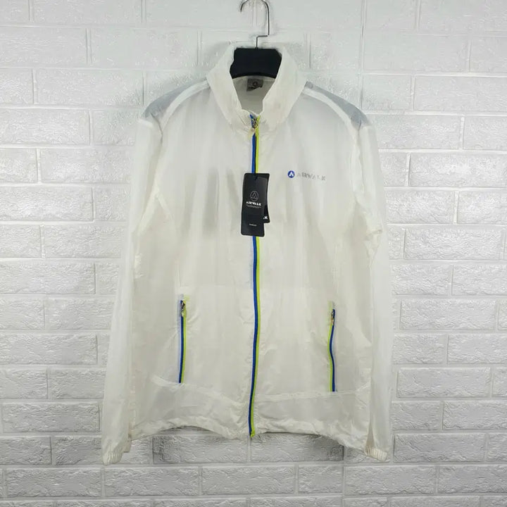 [BUNJANG] Airwalk Ultralight Windbreaker Jacket (New) / [95]에어워크 초경량 바람막이 (새상품)