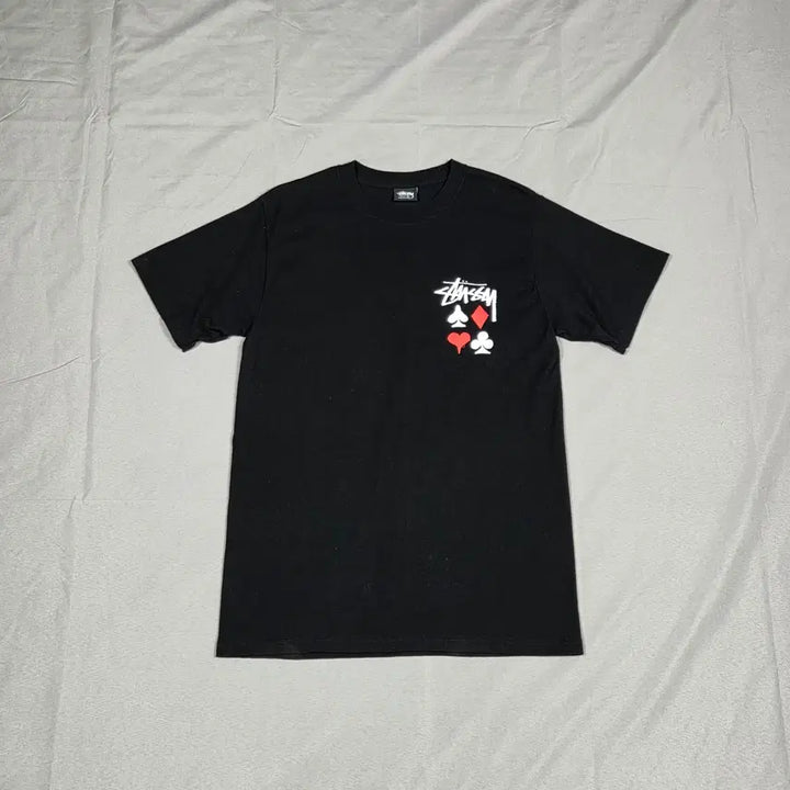 [BUNJANG] Stussy Trump Card Suit Logo Short Sleeve T-Shirt / (새상품) [스투시] 트럼프 카드 수트 로고 반팔 티셔츠 | S00079