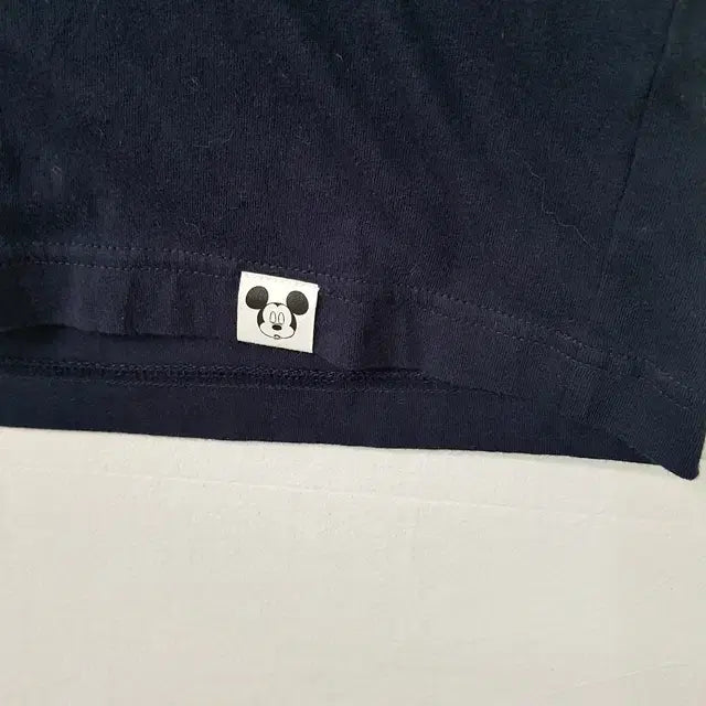 [BUNJANG] Uniqlo Disney Mickey Mouse T-shirt Navy / [새상품] 디즈니 유니클로 미키 마우스 티셔츠 네이비