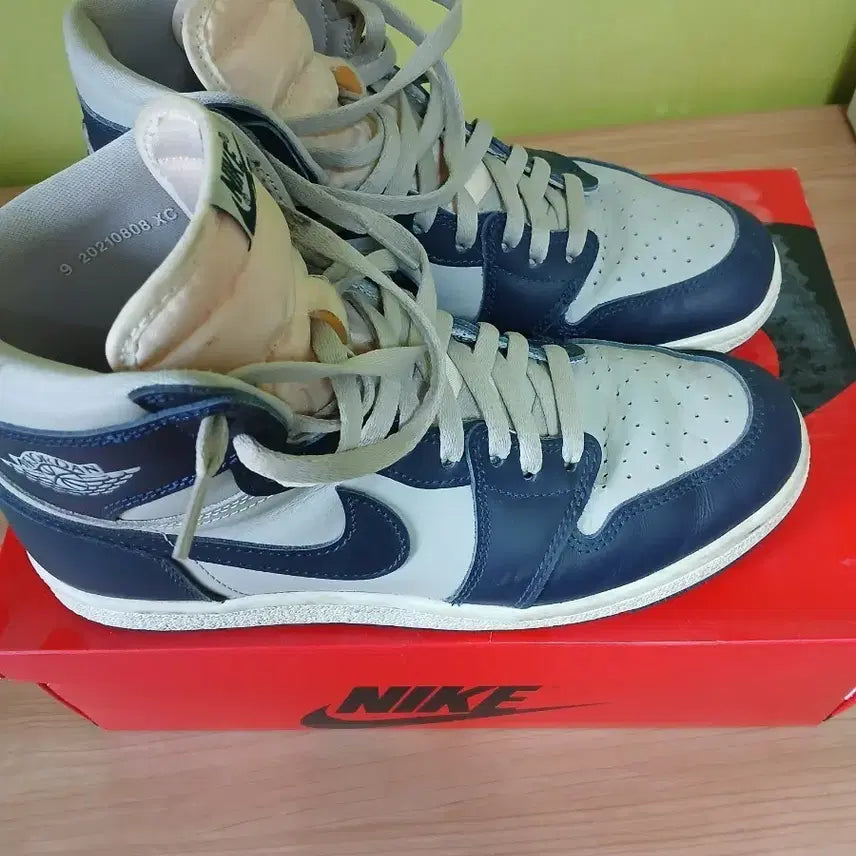 [BUNJANG] Air Jordan 85 College Navy Sneakers (Size 270) / 조던 85 컬리지 네이비 270
