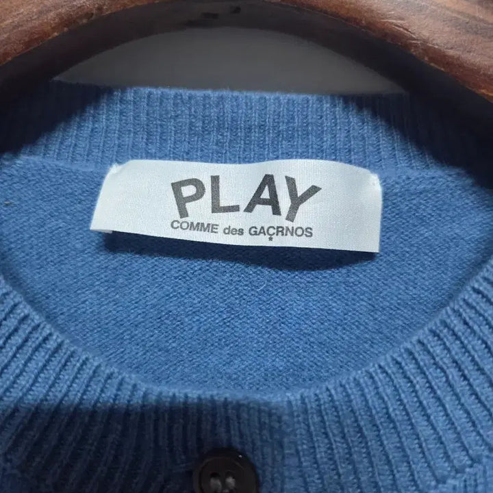 [BUNJANG] Comme des Garçons Play Blue Cardigan Heart Appliqué Size S / (S)  꼼데가르송 플레이 블루 가디건 하트 와펜