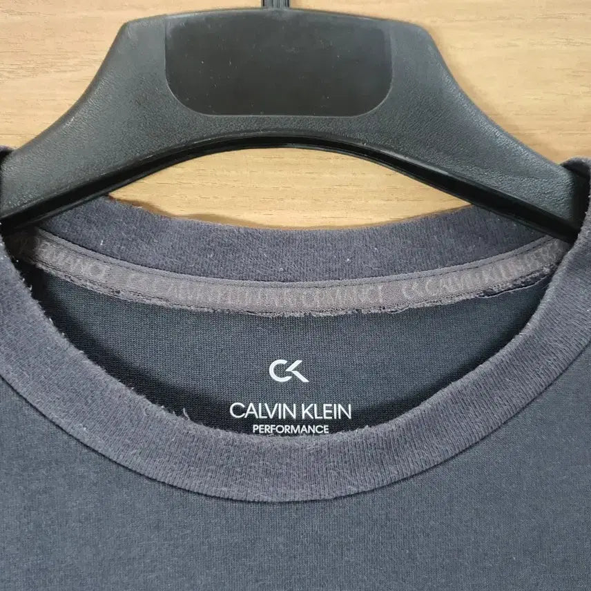 [BUNJANG] Calvin Klein Jeans Lettering Logo T-Shirt XL Charcoal / Calvin Klein Jeans 캘빈클라인 레터링로고 반팔라운드티
