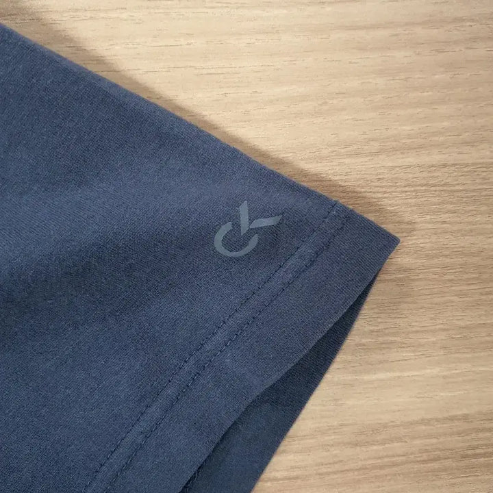 [BUNJANG] Calvin Klein Jeans Lettering Logo T-Shirt XL Charcoal / Calvin Klein Jeans 캘빈클라인 레터링로고 반팔라운드티