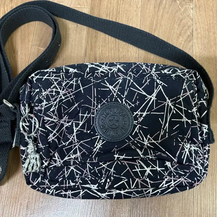 [BUNJANG] Kipling Crossbody Bag / 키플링 가방 크로스백