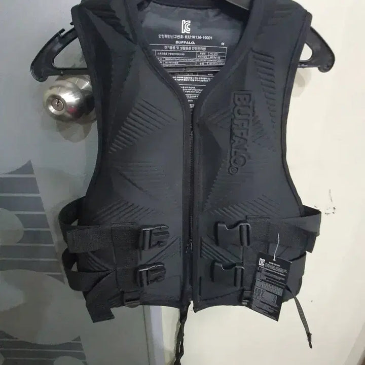[BUNJANG] BUFFALO Safety Vest M Black / BUFFALO 버팔로 안전 조끼 M 블랙