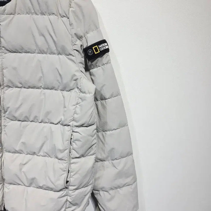 [BUNJANG] National Geographic Lightweight Round Neck Duck Down Padding Jacket / 내셔널지오그래픽 라운드넥 경량 덕다운 패딩 자켓