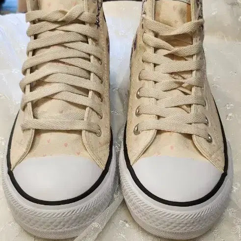 [BUNJANG] Radley London High-Top Sneakers Ivory / Radley London 하이탑 스니커즈 아이보리