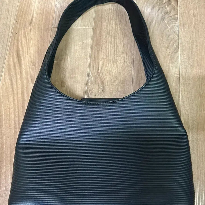 [BUNJANG] Calvin Klein Shoulder Bag / 캘빈클라인 가방