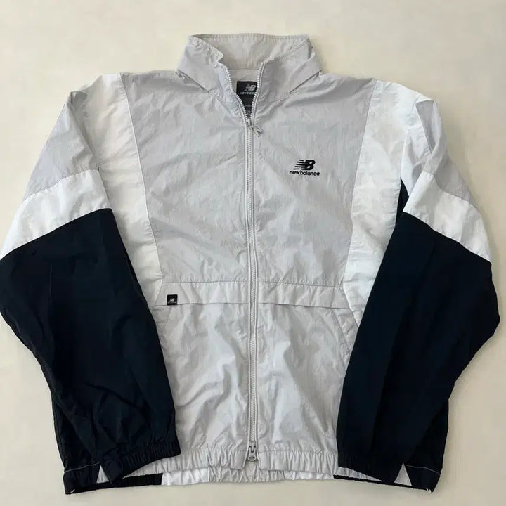 [BUNJANG] New Balance Summer Lightweight Windbreaker Jacket 2XL (110) / 뉴발란스 여름용 바스락 바람막이 2XL(110)