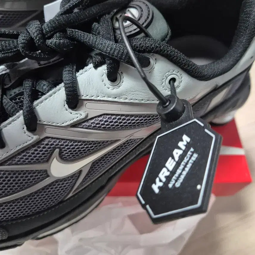 [BUNJANG] Nike LeBron 21 "Shattered Ice" (275) / 샥스 라이드2 라이트 그래파이트