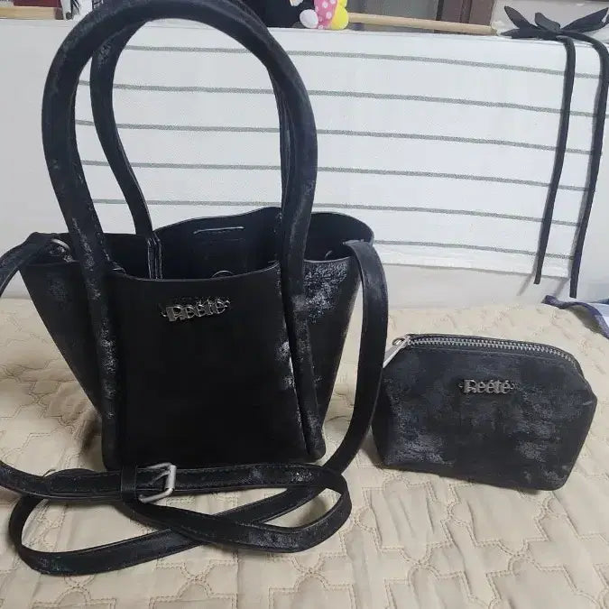 [BUNJANG] Lete Black Tote Bag with Mini Pouch Set / 레떼 블랙 토트백 + 미니 파우치 세트