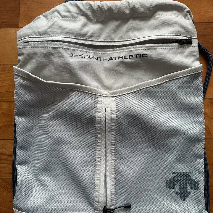 [BUNJANG] Descente Athletic Backpack Shoe Bag / 데상트 어슬레틱 백팩 신발가방