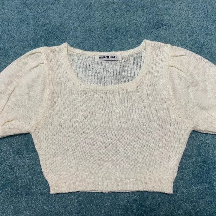 [BUNJANG] Mischief Cropped Short Sleeve Knit Ivory Cream / 미스치프 크롭 반팔 니트 아이보리 크림