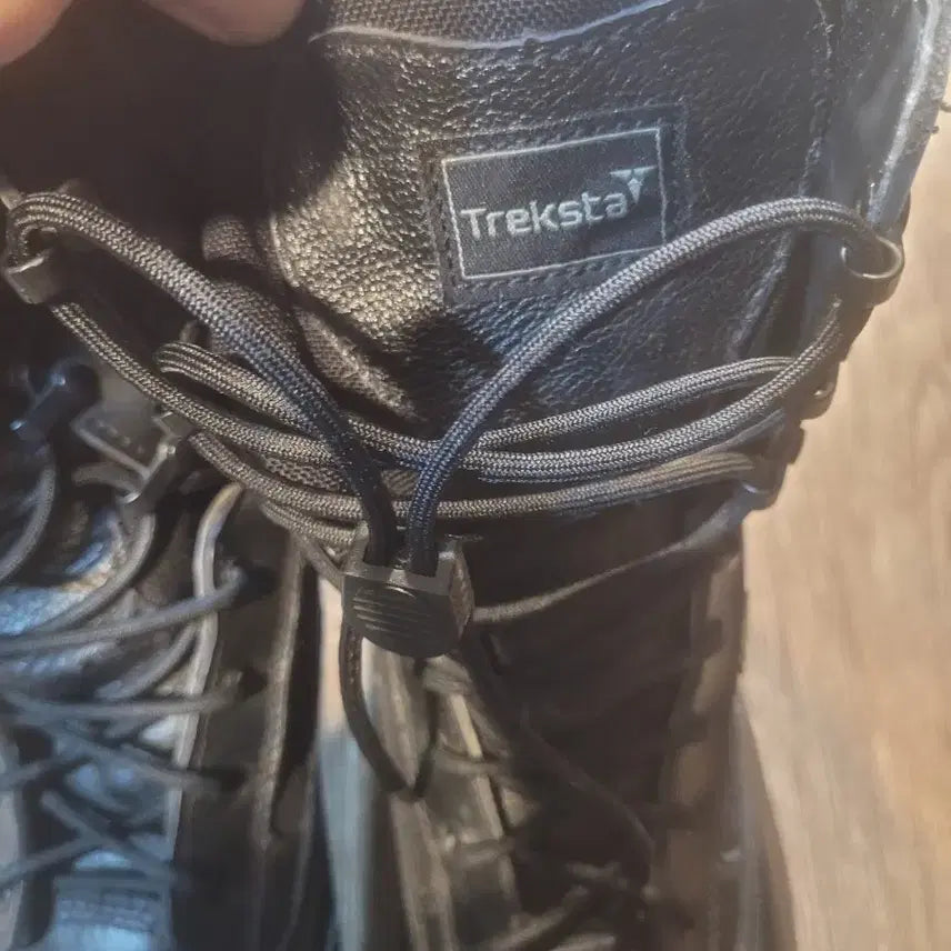 [BUNJANG] Treksta Gore-Tex Military Boots (Size 295) / 트렉스타 고어텍스 군화
