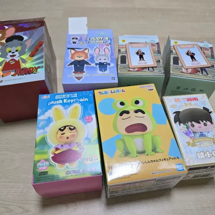 [BUNJANG] Crayon Shin-chan, Tom and Jerry, Judy Character Figure Keychains / 짱구,톰과제리,주디 피규어 키링  팝니당