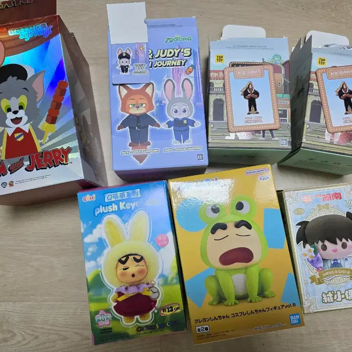[BUNJANG] Crayon Shin-chan, Tom and Jerry, Judy Character Figure Keychains / 짱구,톰과제리,주디 피규어 키링  팝니당
