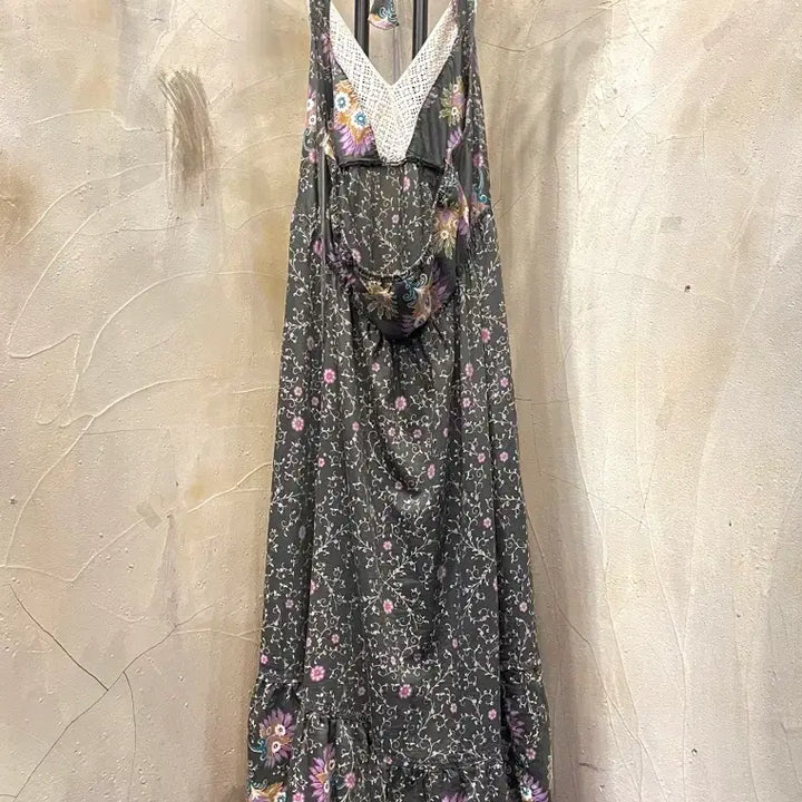 [BUNJANG] Maje Ethnic Halterneck Dress / 마쥬 에스닉 홀터넥 원피스 66