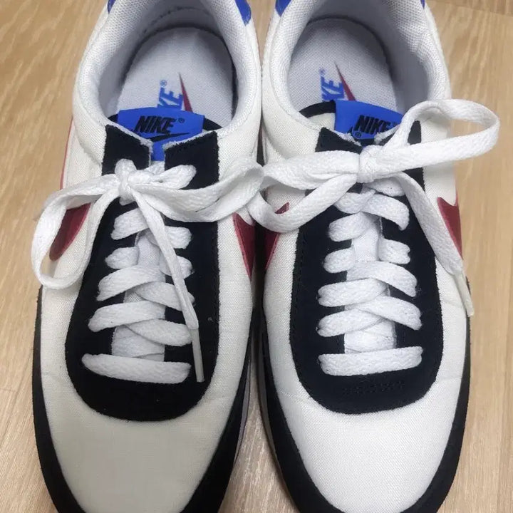 [BUNJANG] Nike Daybreak Gundam Sneakers / 새 상품급)) 나이키 데이 브레이크 건담 스니커즈 230