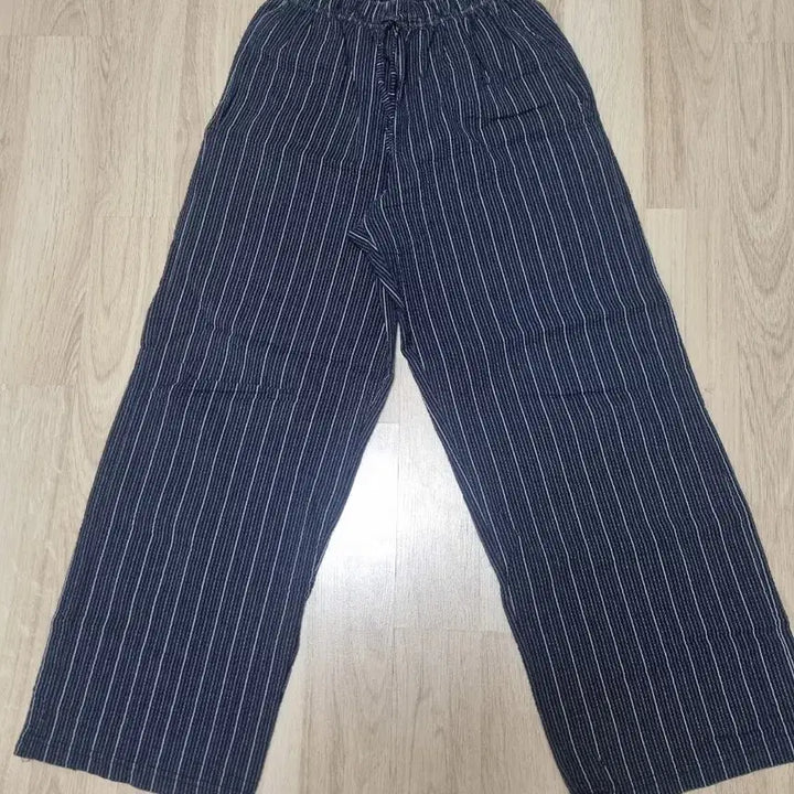 [BUNJANG] Striped Wide Banding Pants (Ggijimi) / 줄무늬 와이드 밴딩 바지(지지미)