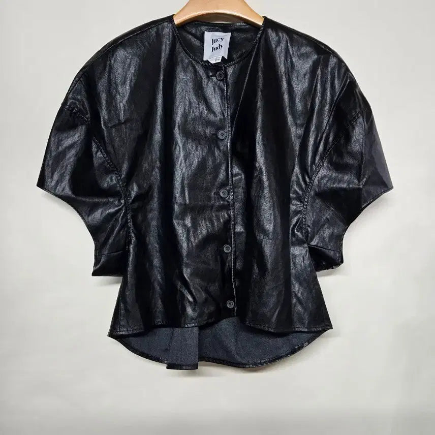 [BUNJANG] Lucy Judy Black Eco Leather Shirt Size 80 / lucy judy 루시주디 블랙 에코가죽 셔츠 80