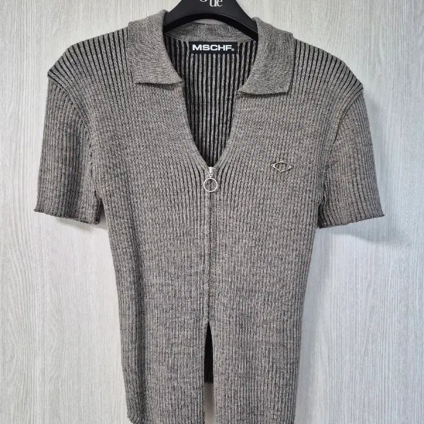 [BUNJANG] Mischief Knitted Two-Tone Short Sleeve (Beige/Black) T-Shirt / 미스치프 니티드 투톤 숏슬리브(베이지/블랙)