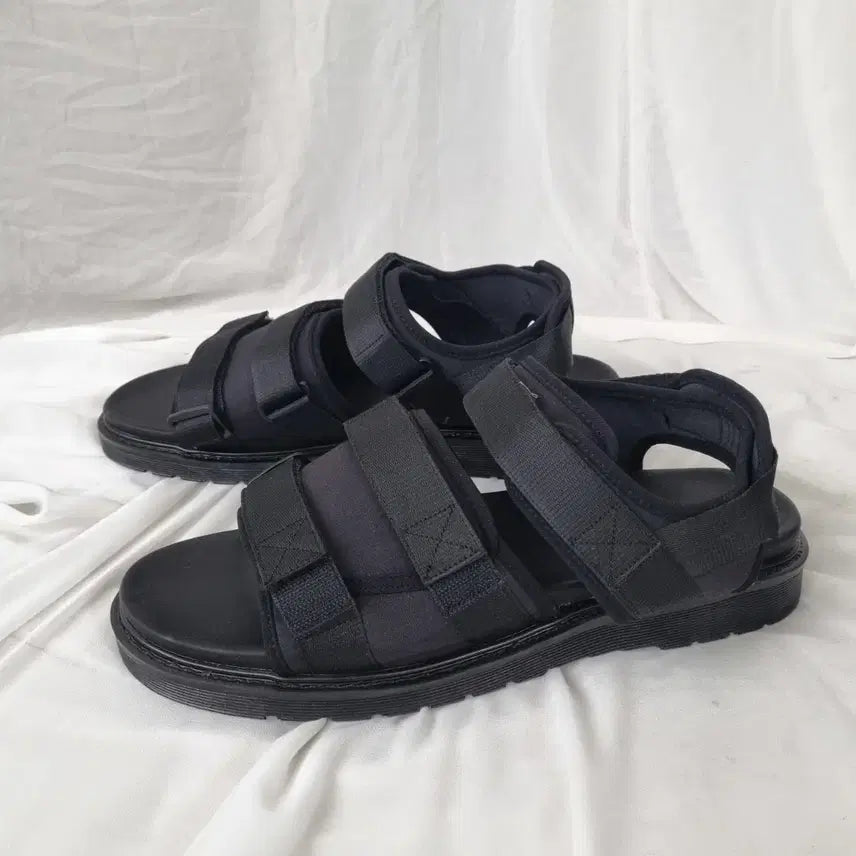 [BUNJANG] New Black Velcro Strap Sandals / 새상품 블랙 벨크로 스트랩 샌들