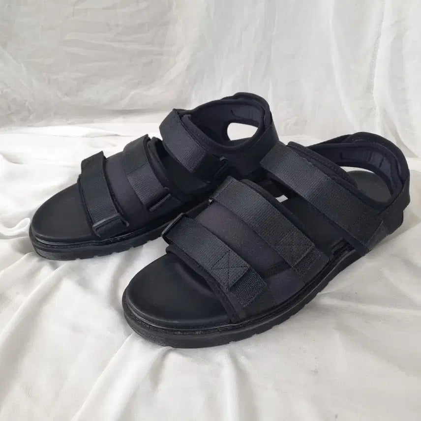 [BUNJANG] New Black Velcro Strap Sandals / 새상품 블랙 벨크로 스트랩 샌들