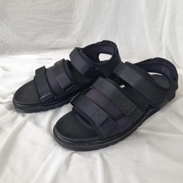 [BUNJANG] New Black Velcro Strap Sandals / 새상품 블랙 벨크로 스트랩 샌들