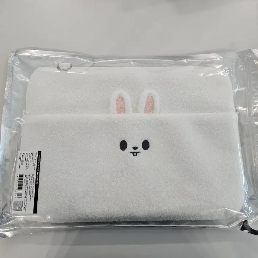 [SOLD OUT] 리빗 노트북 파우치 스키즈