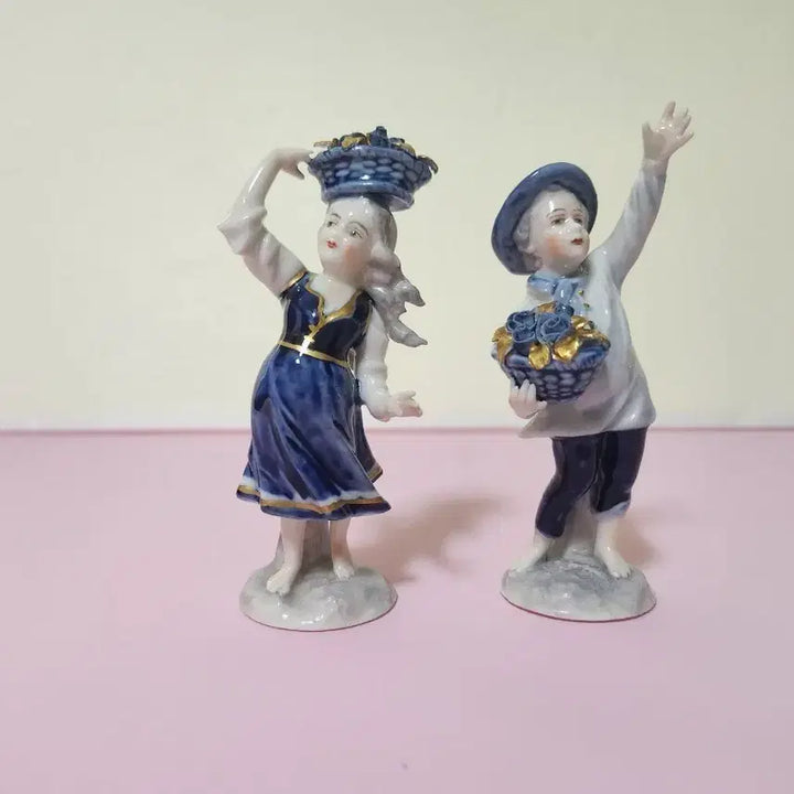 [BUNJANG] Dresden Volkstedt "Flower Sellers" Couple Figurine / 드레스덴 폭스테드 꽃파는커플