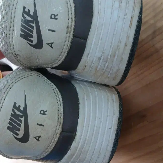 [BUNJANG] Nike Air Sneakers Grey Size 270 / 나이키 에어 운동화 회색 270사이즈 캠핑시 불똥1개