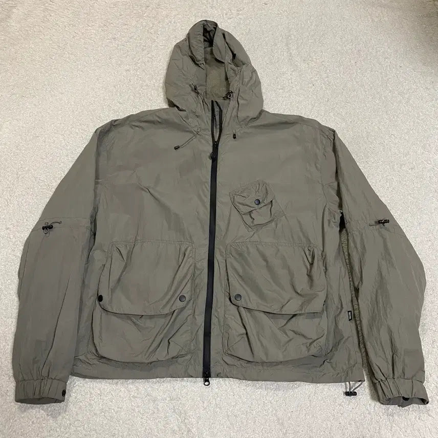 [BUNJANG] Trillion Windbreaker Jacket L / 트릴리온 바람막이 자켓 L
