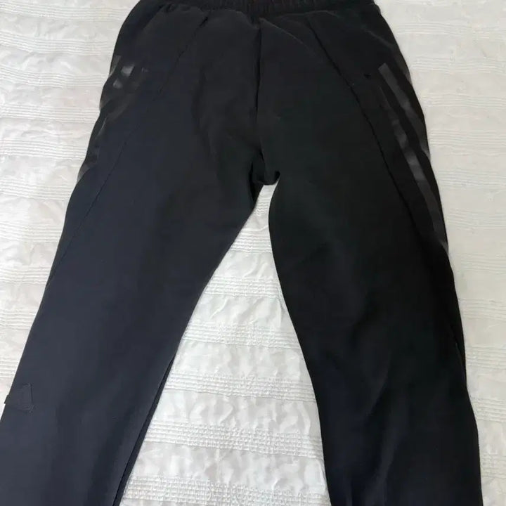 [BUNJANG] Adidas Track Pants - Size M / 아디다스 츄리닝 바지 M