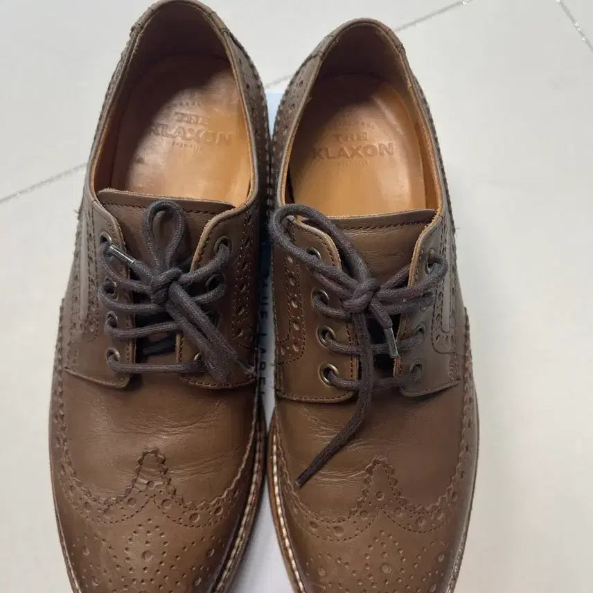 [BUNJANG] The Klaxon Vibram Wingtip Derby Shoes Brown 275 / 클락슨(The Klaxon) 비브람 윙팁 더비 브라운275